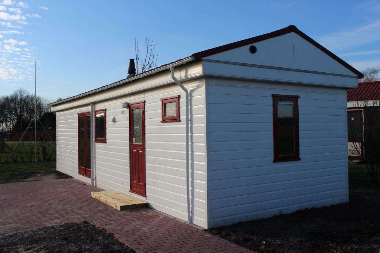 Hofgalow Chalet op camping De Stal Drijber Buitenkant foto